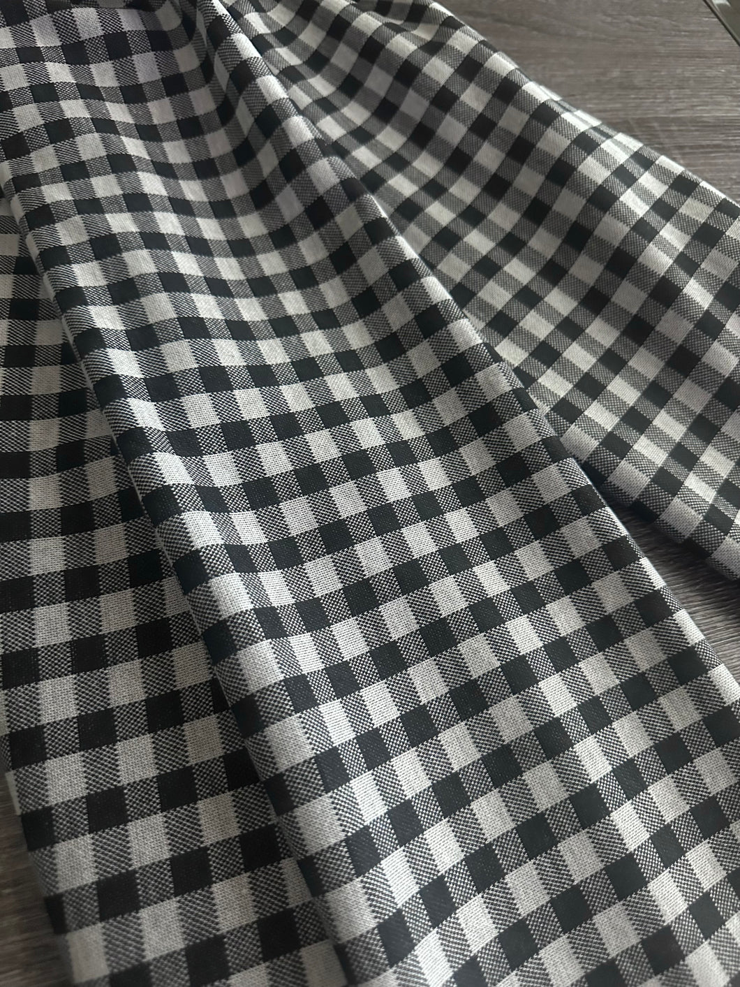 Double knit: Black gray checkered ⭐️