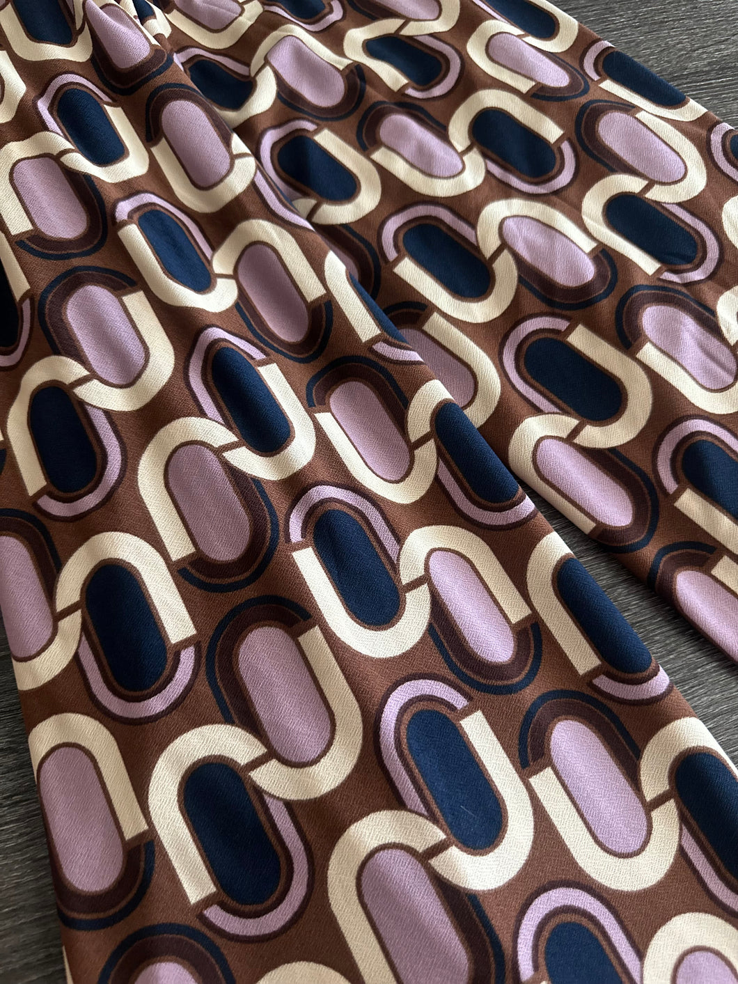 ITY Moss crepe: 4.75 YD CUT REMNANT Brown navy lavender retro design ⭐️