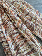 Load image into Gallery viewer, Crinkle chiffon woven: 3 YD CUT REMNANT Cream brown rust design w/ dot glitter ⭐️

