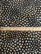 Load image into Gallery viewer, Rayon crinkle woven: Black sunflower ⭐️
