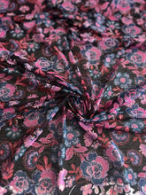 Load image into Gallery viewer, Power mesh: Berry navy floral ⭐️
