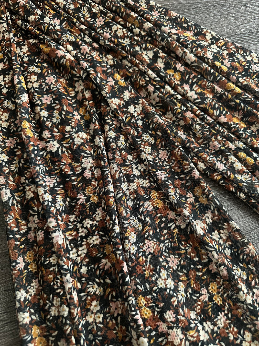 Power mesh: Black brown ivory floral ⭐️