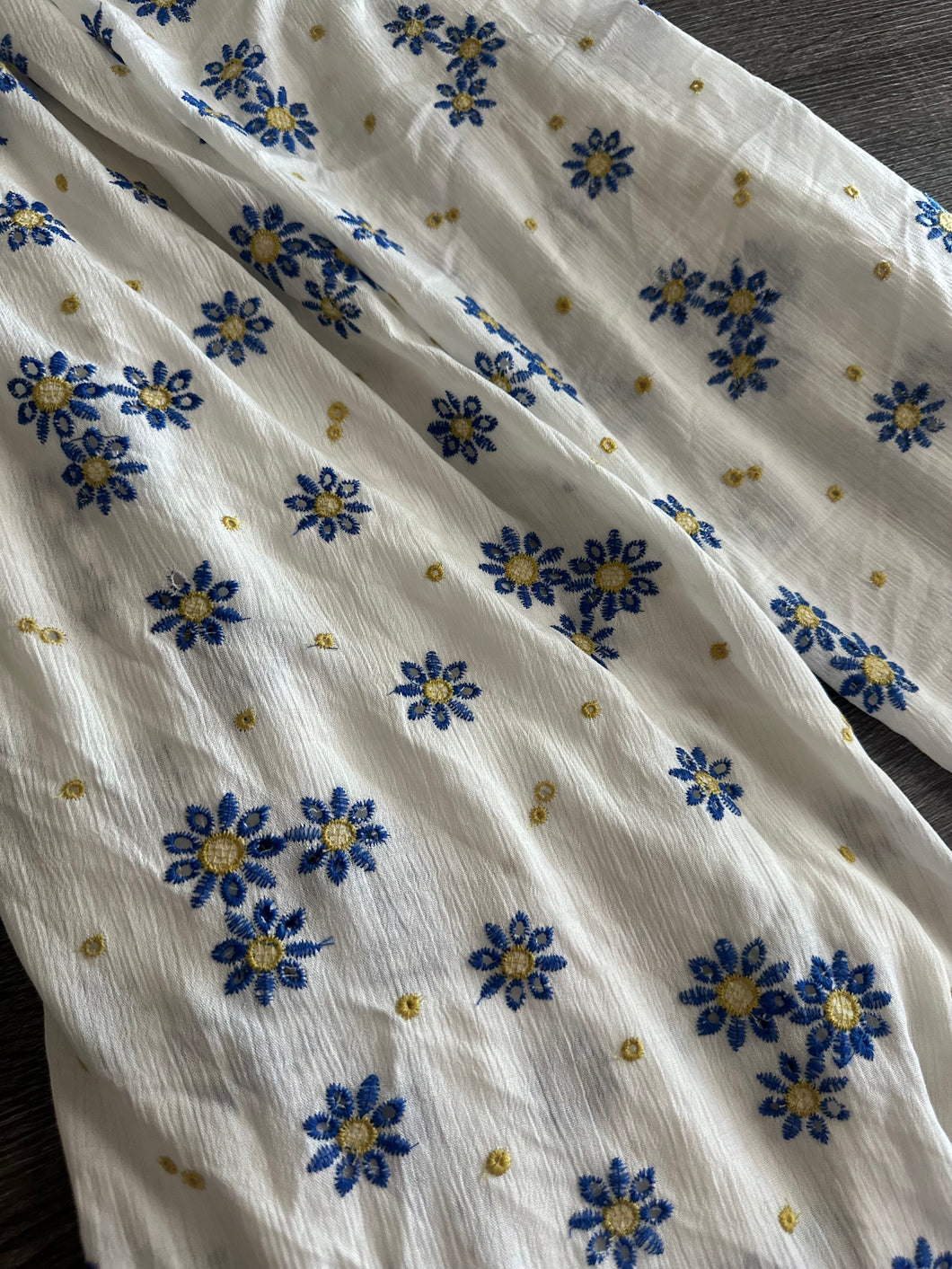Rayon crinkle embroidered eyelet woven: REMNANT(S) White blue yellow embroidered flowers ⭐️
