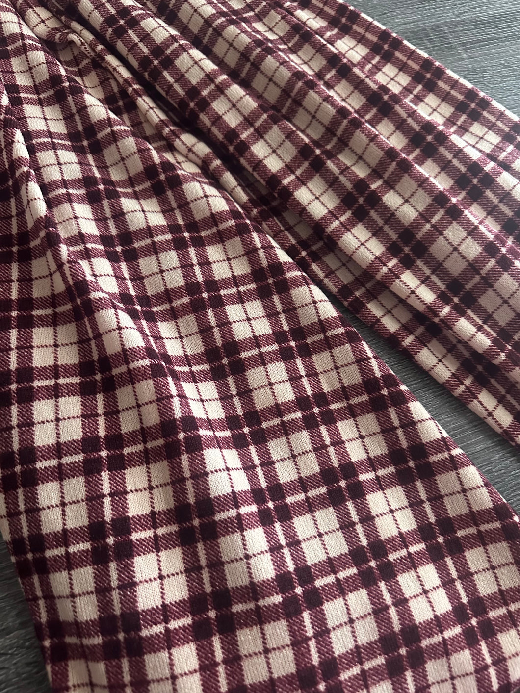 Sweater knit: 3 YD CUT REMNANT Cream burgundy plaid ⭐️