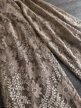 Load image into Gallery viewer, Stretch lace: Shiny taupe ⭐️
