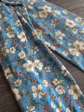 Load image into Gallery viewer, Bubble crepe woven (minimal stretch): 4.25 YD CUT REMNANT Vibrant blue khaki orange green stemmed floral ⭐️
