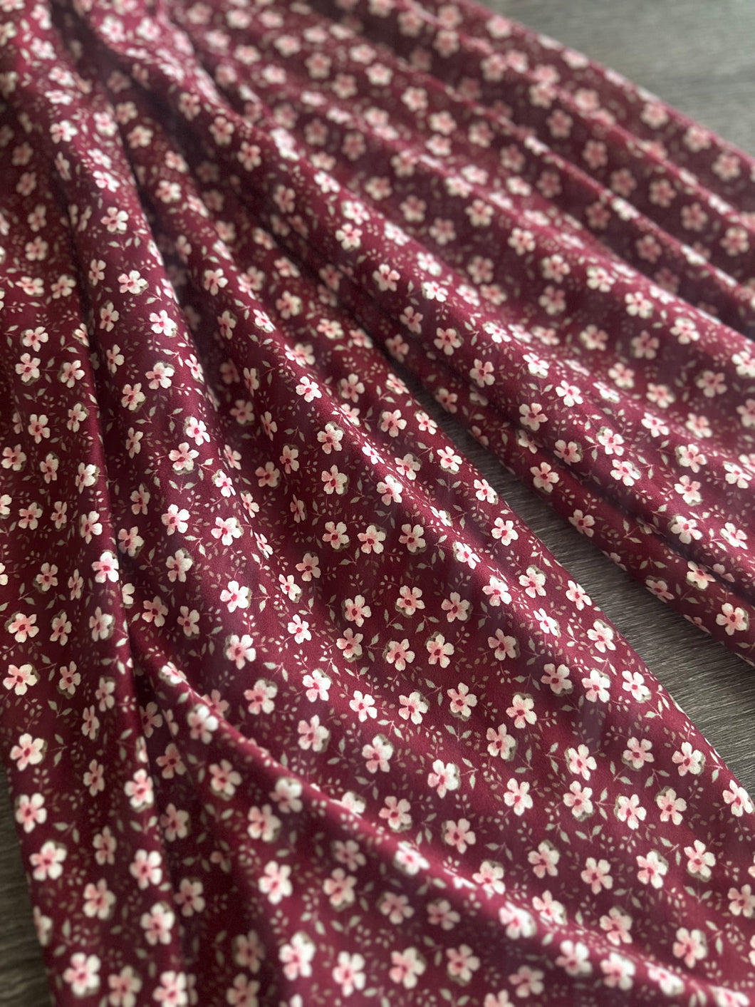 Double brushed poly: REMNANT(S) Pretty berry pink floral ⭐️