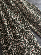 Load image into Gallery viewer, Sweater knit: 3.5 YD CUT REMNANT Dark Olive tan orange floral ⭐️
