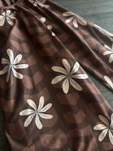 Load image into Gallery viewer, Double brushed poly: Brown tan floral ⭐️
