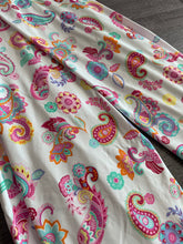 Load image into Gallery viewer, Swim spandex: 3 YD CUT REMNANT Off white paisley ⭐️
