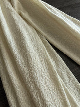 Load image into Gallery viewer, Stretch lace (scalloped edge): 3 YD CUT REMNANT Ivory floral ⭐️
