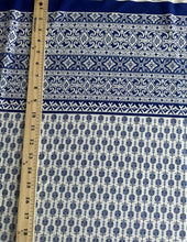 Load image into Gallery viewer, Woven: White blue elegant design ⭐️
