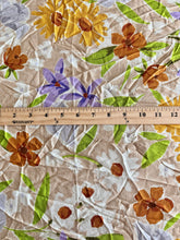 Load image into Gallery viewer, Rayon challis woven (jacquard): 4.75 YD CUT REMNANT Floral deep beige cream ⭐️
