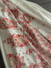 Load image into Gallery viewer, Linen: 1.75 YD CUT REMNANT Ivory red gold grand design ⭐️
