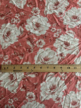 Load image into Gallery viewer, Linen: 3.5 YD CUT REMNANT Rosy pink floral ⭐️
