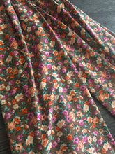 Load image into Gallery viewer, Ribbed knit: Brown magenta orange floral ⭐️
