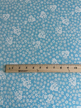 Load image into Gallery viewer, ITY Moss crepe: 4.75 YD CUT REMNANT Sky blue white floral ⭐️
