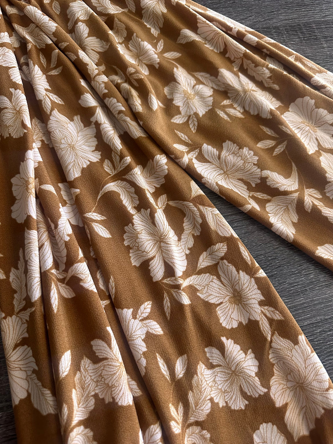ITY moss crepe: 1.5 YD CUT REMNANT Gold brown floral ⭐️