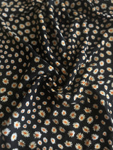 Load image into Gallery viewer, Rayon crinkle woven: Black sunflower ⭐️
