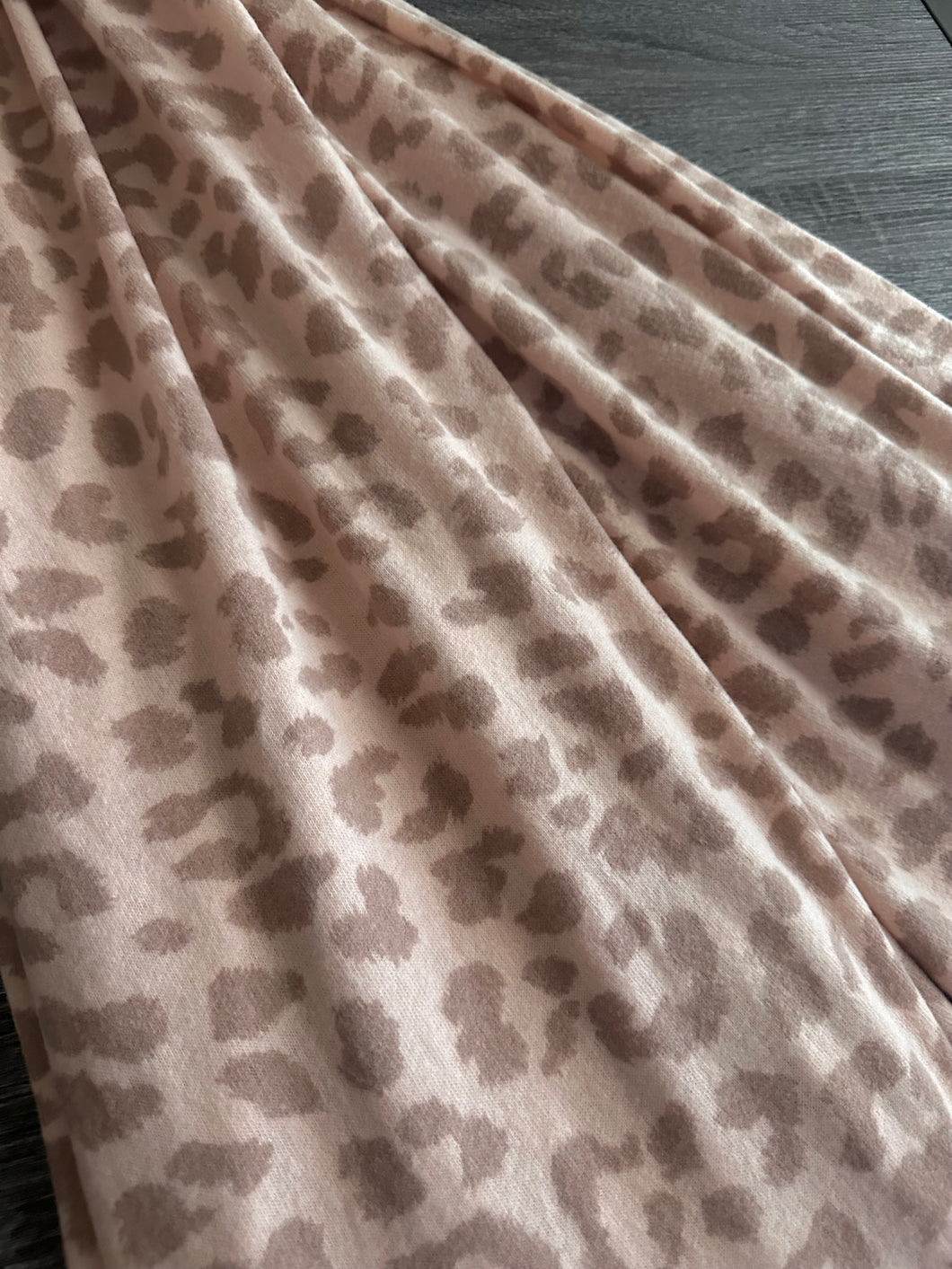 Brushed hacci sweater: REMNANT(S) Light pink tan cheetah ⭐️