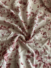 Load image into Gallery viewer, Linen: 4.5 YD CUT REMNANT Light pink deep pink floral ⭐️
