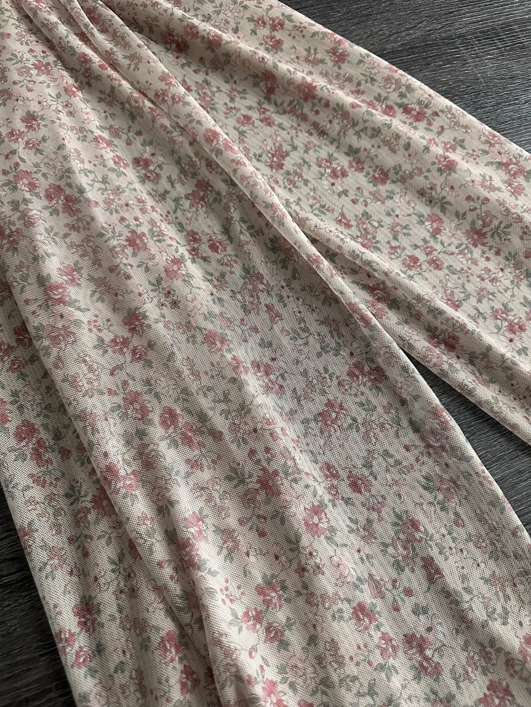 Power mesh: Taupe blush floral ⭐️