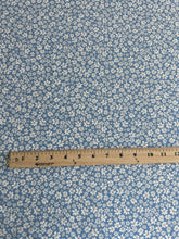 Load image into Gallery viewer, ITY Moss crepe (heavy): 2 YD CUT REMNANT Baby blue white yellow center floral ⭐️
