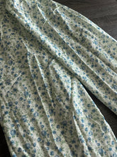 Load image into Gallery viewer, Linen: 2.25 YD CUT REMNANT Off white blue green floral ⭐️
