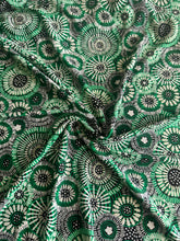 Load image into Gallery viewer, Lightweight ITY: 3 YD CUT REMNANT Kelly green radiating rosette print ⭐️
