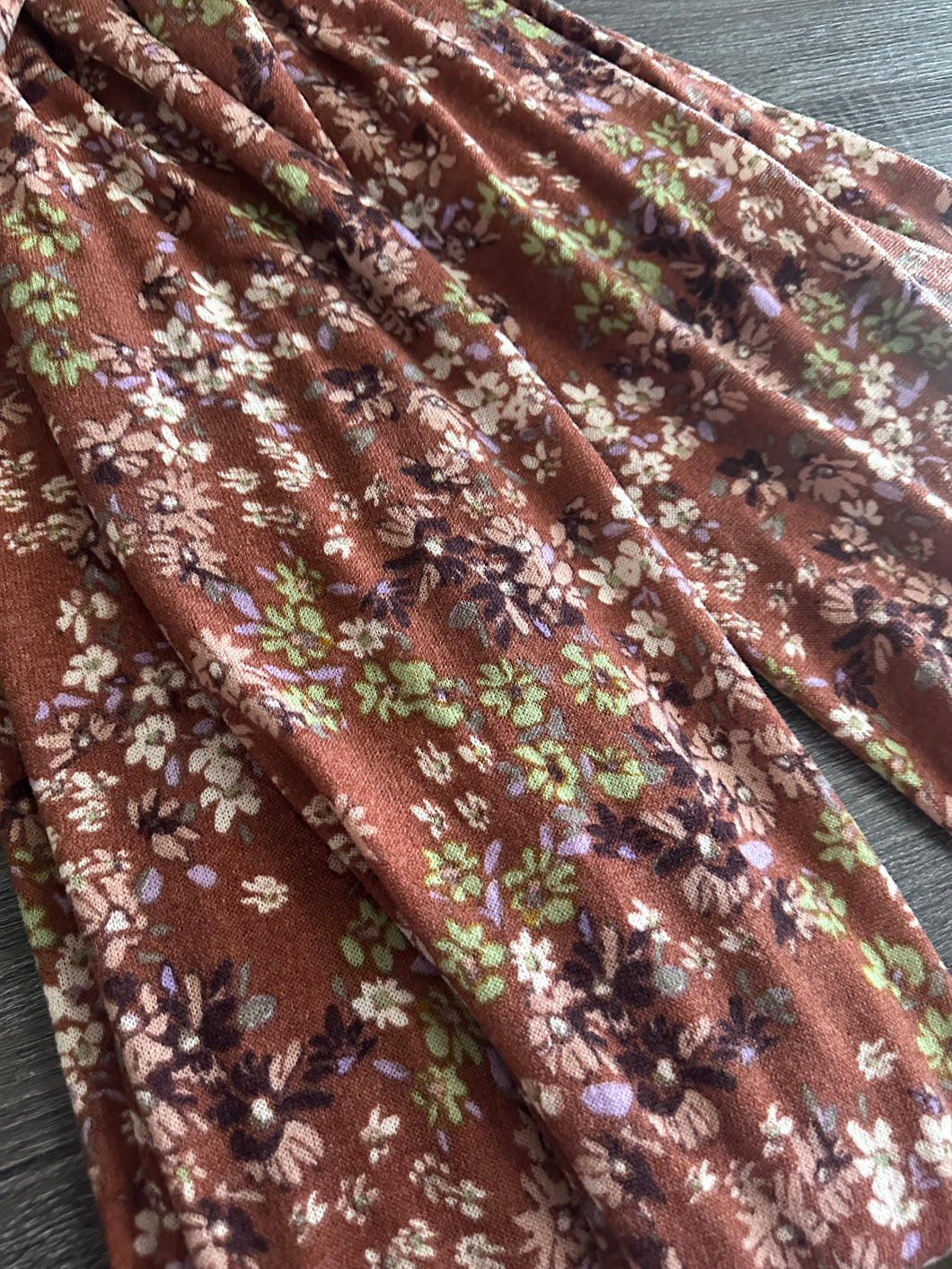 Sweater knit: 3 YD CUT REMNANT Brown mauve green lavender floral ⭐️