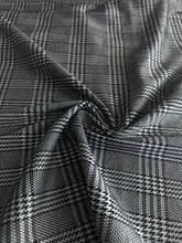Load image into Gallery viewer, Double knit: REMNANT(S) Black gray plaid ⭐️

