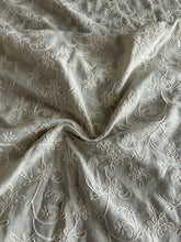 Load image into Gallery viewer, Linen blend: 4.75 YD CUT REMNANT Taupe greige embroidered floral ⭐️
