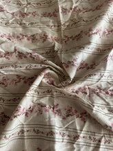 Load image into Gallery viewer, Linen: 4.5 YD CUT REMNANT Vintage pink brown floral ⭐️
