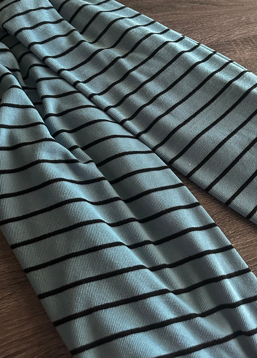 Sweater knit: 3 YD CUT REMNANT Steel black stripes ⭐️