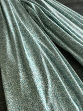 Load image into Gallery viewer, ITY Moss crepe: 4.25 YD CUT REMNANT Off white light Tiffany blue floral ⭐️
