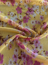 Load image into Gallery viewer, Pleated mesh: 4.5 YD CUT REMNANT Yellow fuchsia floral ⭐️
