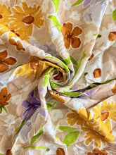 Load image into Gallery viewer, Rayon challis woven (jacquard): 4.75 YD CUT REMNANT Floral deep beige cream ⭐️
