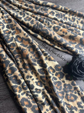 Load image into Gallery viewer, French terry rayon: Cheetah
